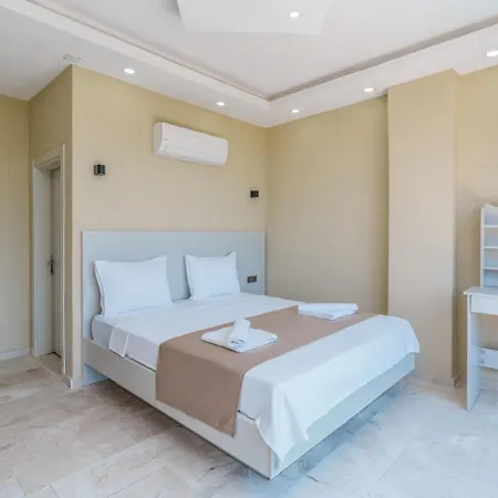 וילה Turalya - Islamlar With A Pool