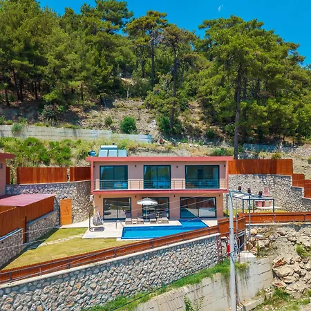 Turalya - Islamlar With A Pool וילה קס