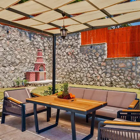 Turalya - Islamlar With A Pool Villa *